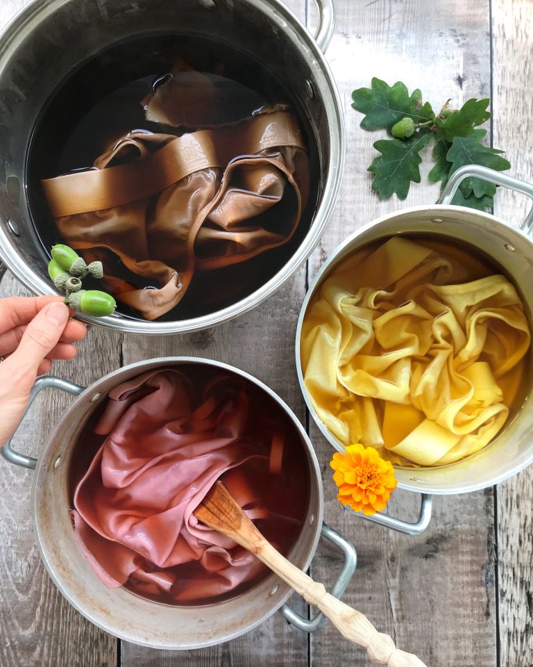 What kind of dye pot do you use?